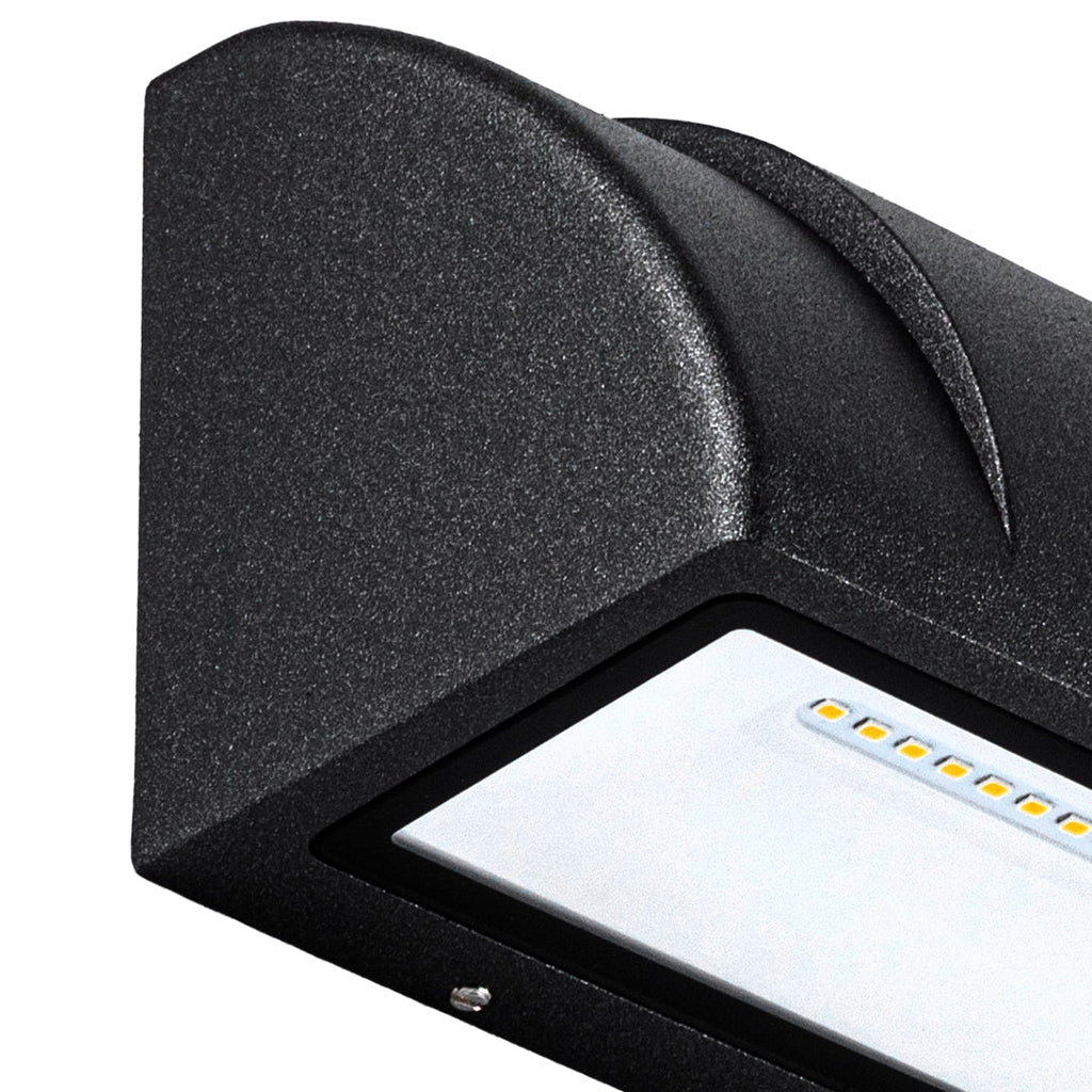Modern Waterproof LED Outdoor Wall Light