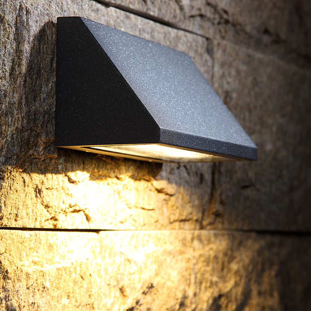 Modern Waterproof LED Outdoor Wall Light