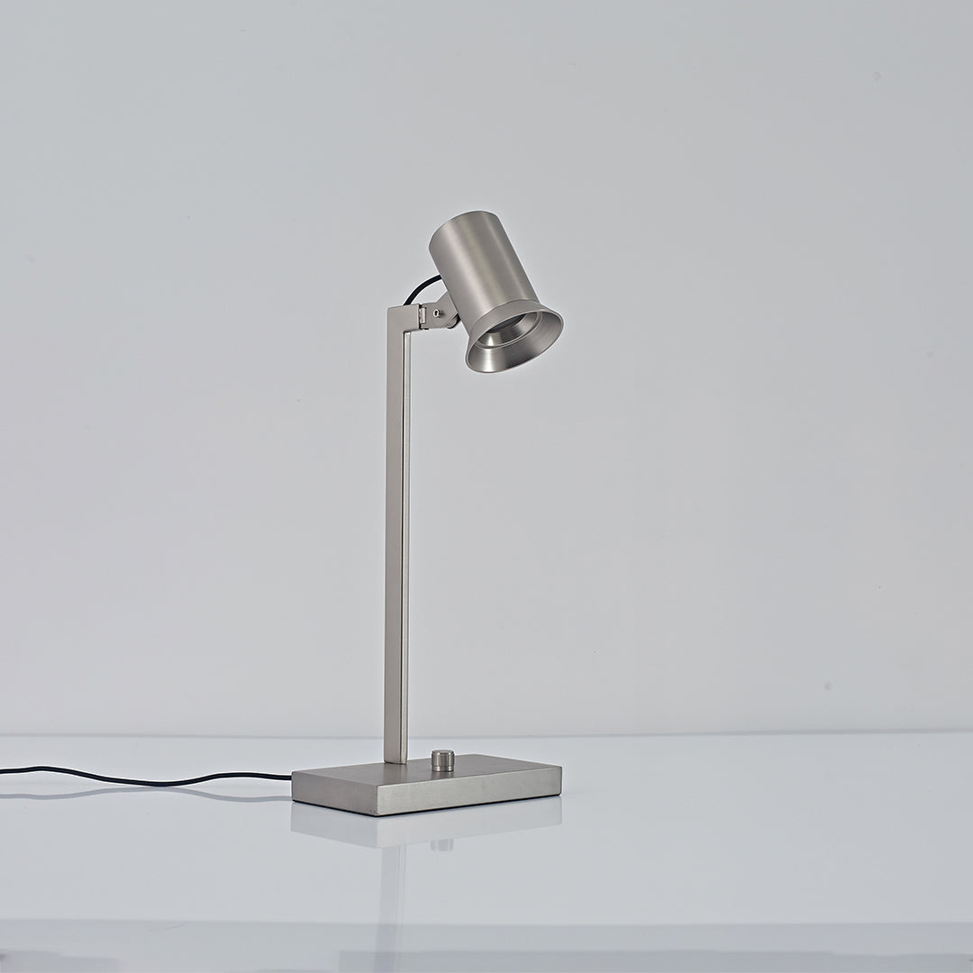 Italian-Style Metal Swing Arm Desk Lamp - Long Mechanical Design
