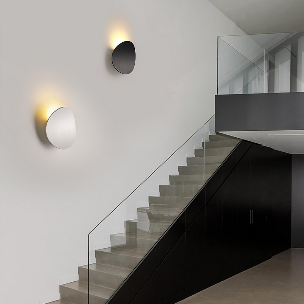Nordic Minimalist Waterproof LED Wall Sconce - Personalized Bedside Lamp 

Enhance your space with our Nordic Minimalist LED Waterproof Wall Sconce, perfect as a bedside lamp. This personalized lighting solution blends elegance and functionality, ideal fo