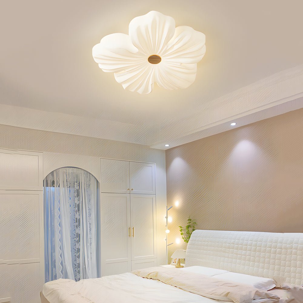 Nordic White Acrylic Flower Ceiling Lamp - LED 3-Step Dimming