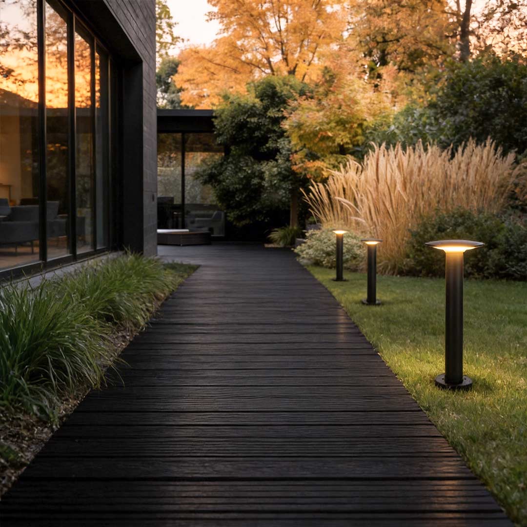 UFO Solar Outdoor Bollard Light - Eco-Friendly LED Lighting for Pathways and Gardens