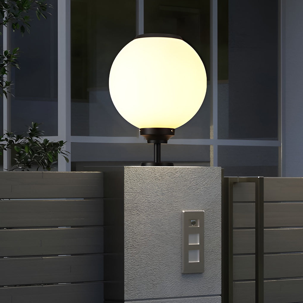 Outdoor Solar LED Gate Pillar Lights Waterproof Solar Lighting for Garden