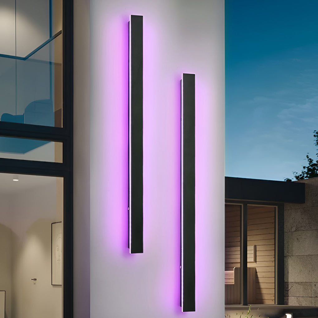 Outdoor Linear LED Wall Light - Black Integrated Design for Modern Lighting