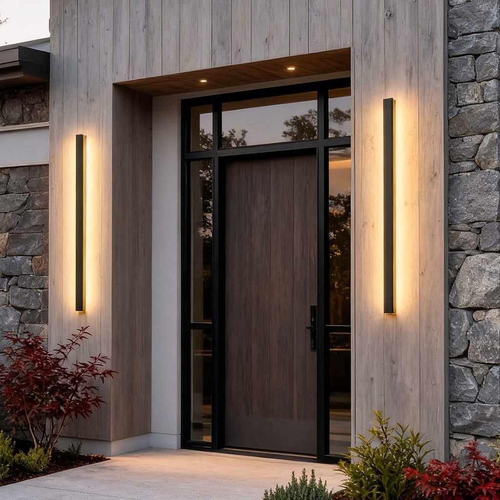 Outdoor Linear LED Wall Light - Black Integrated Design for Modern Lighting