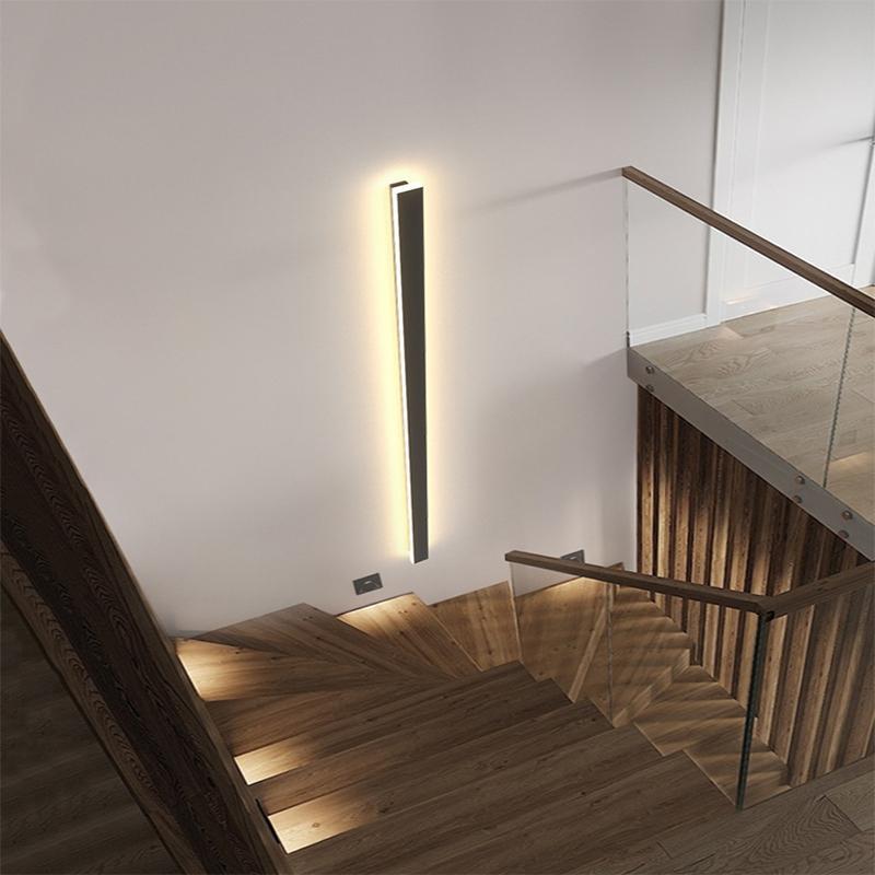 Outdoor Black Linear LED Wall Light - Integrated Modern Lighting