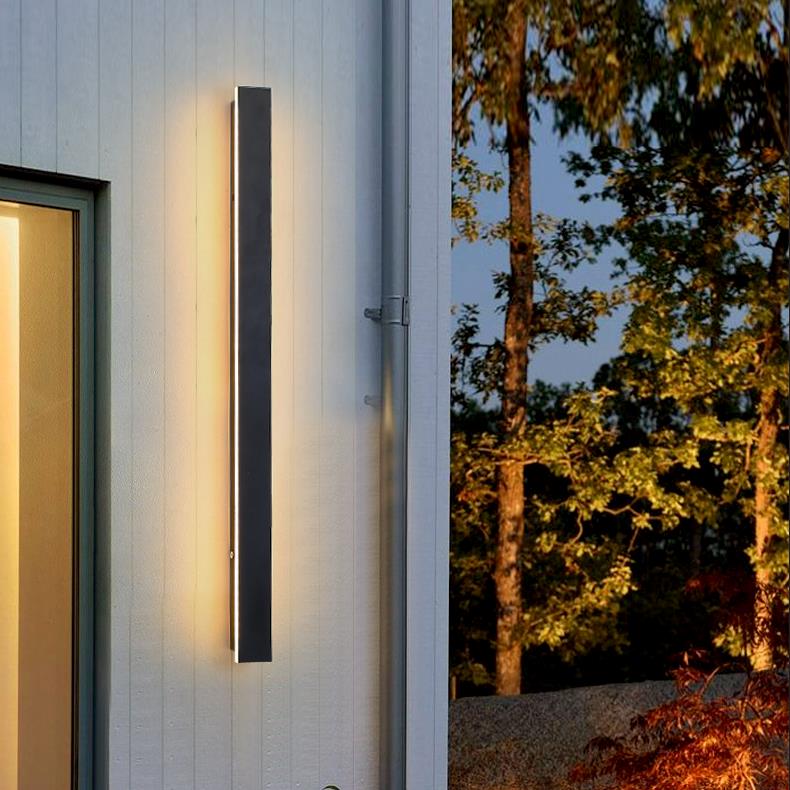 Outdoor Black Linear LED Wall Light - Integrated Modern Lighting