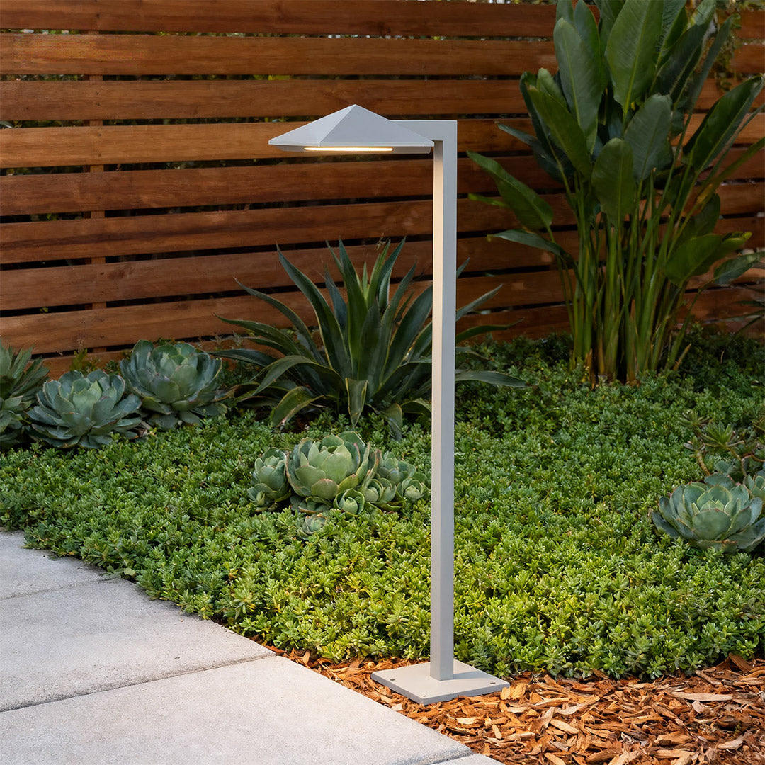 Modern Waterproof Plug-in Pathway Lights - Minimalist Outdoor Lighting Solution