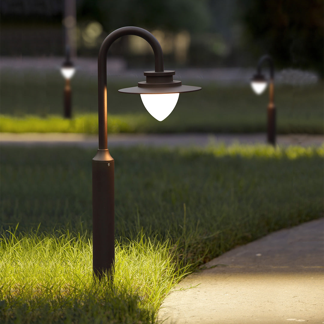 Elegant Gooseneck Garden Lights - Minimalist Pathway Lighting