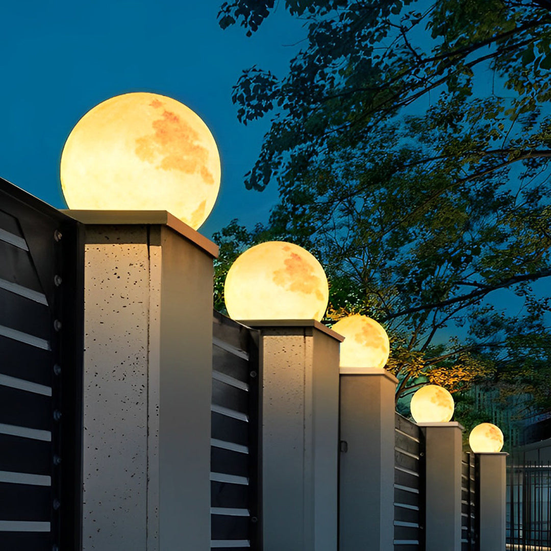 Moon-Shaped Stone Pillar Light - Outdoor Decorative Solar Lantern
