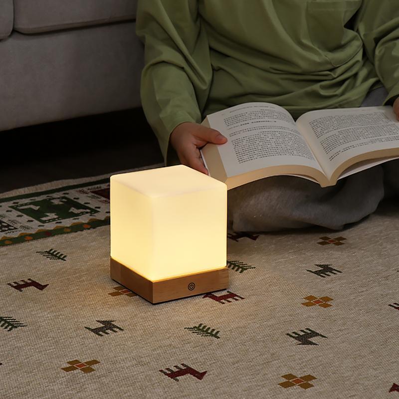 Square Wood Mini Cube LED Ambient Table Lamp - Modern Home Lighting, Stylish Night Light, Decorative Desk Lamp, Energy-Efficient Design.