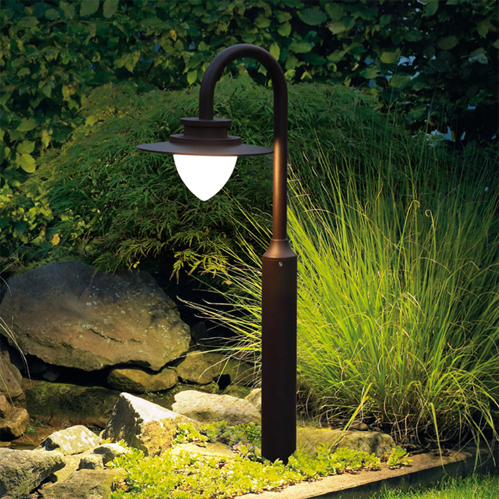 Elegant Gooseneck Garden Lights - Minimalist Pathway Lighting