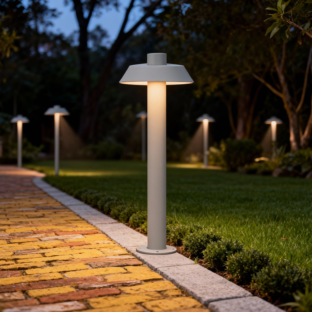 Aluminum LED Path Lights - High CRI Waterproof Outdoor Lighting