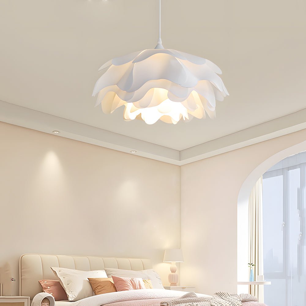 Versatile Acrylic Flower Pendant Lamp with Dimming and Adjustable Cord
