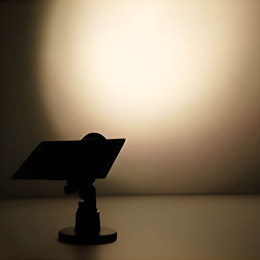 Adjustable Solar Tree Spot Lights for Outdoor Lawn Lighting