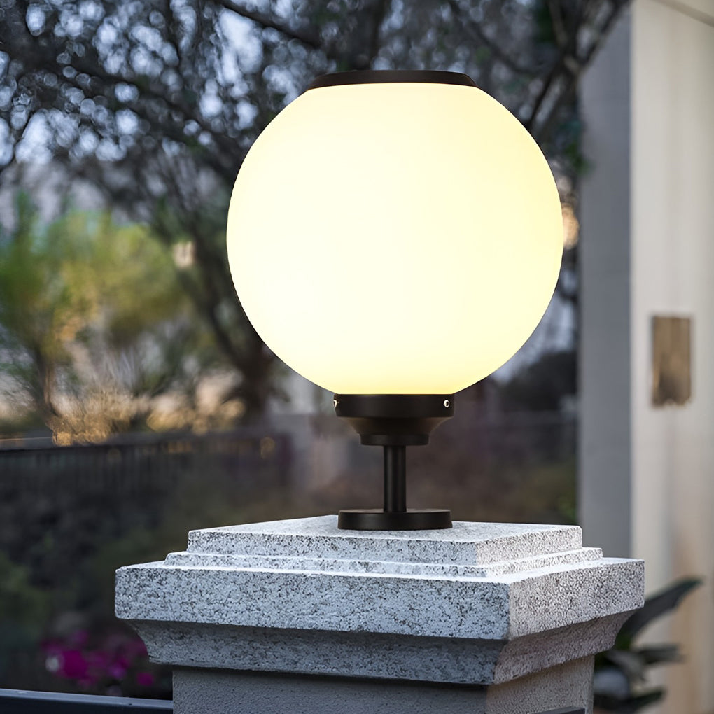 Outdoor Solar LED Gate Pillar Lights Waterproof Solar Lighting for Garden