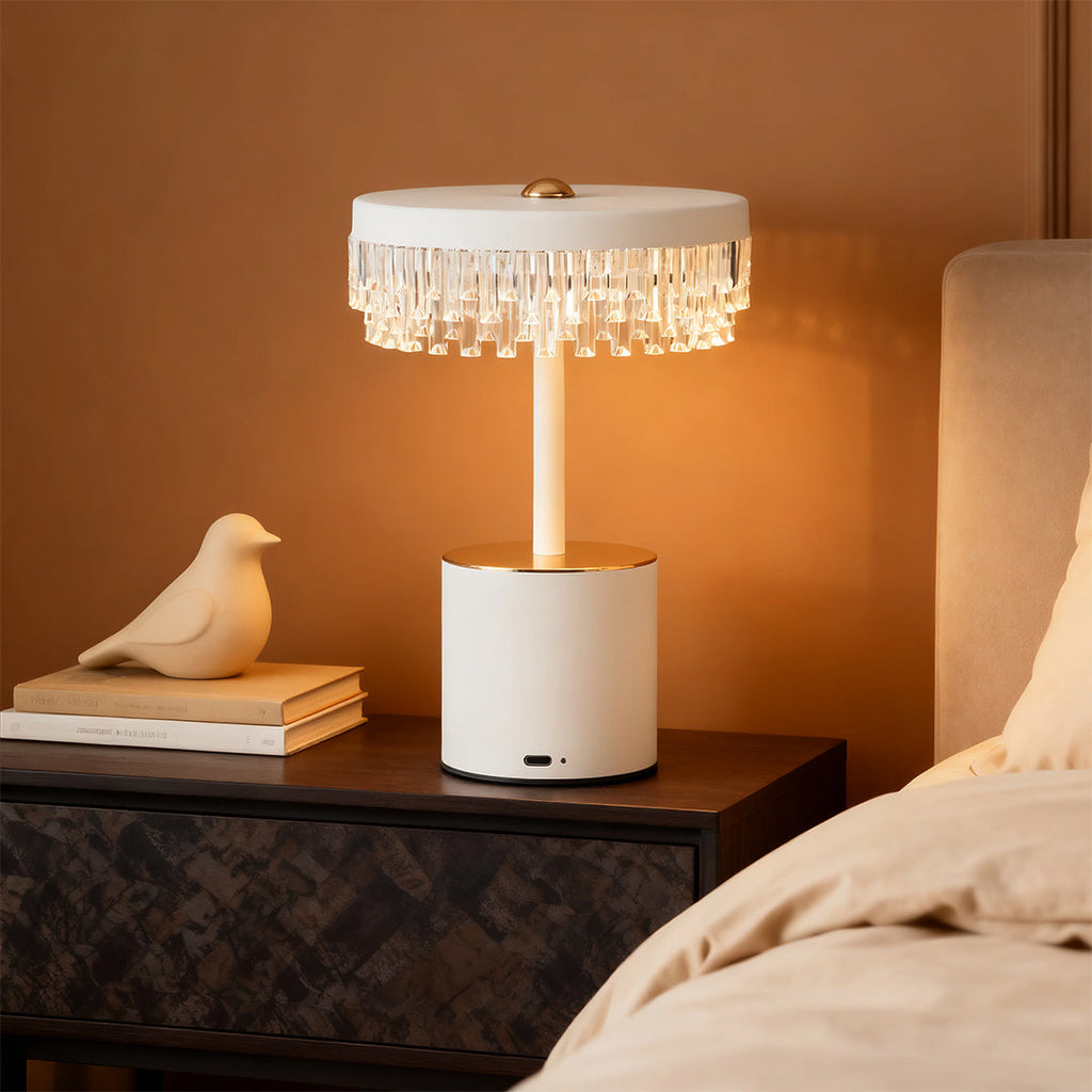 Fringe Minimalist USB Charging Table Lamp - Creative Design Lighting for Modern Spaces