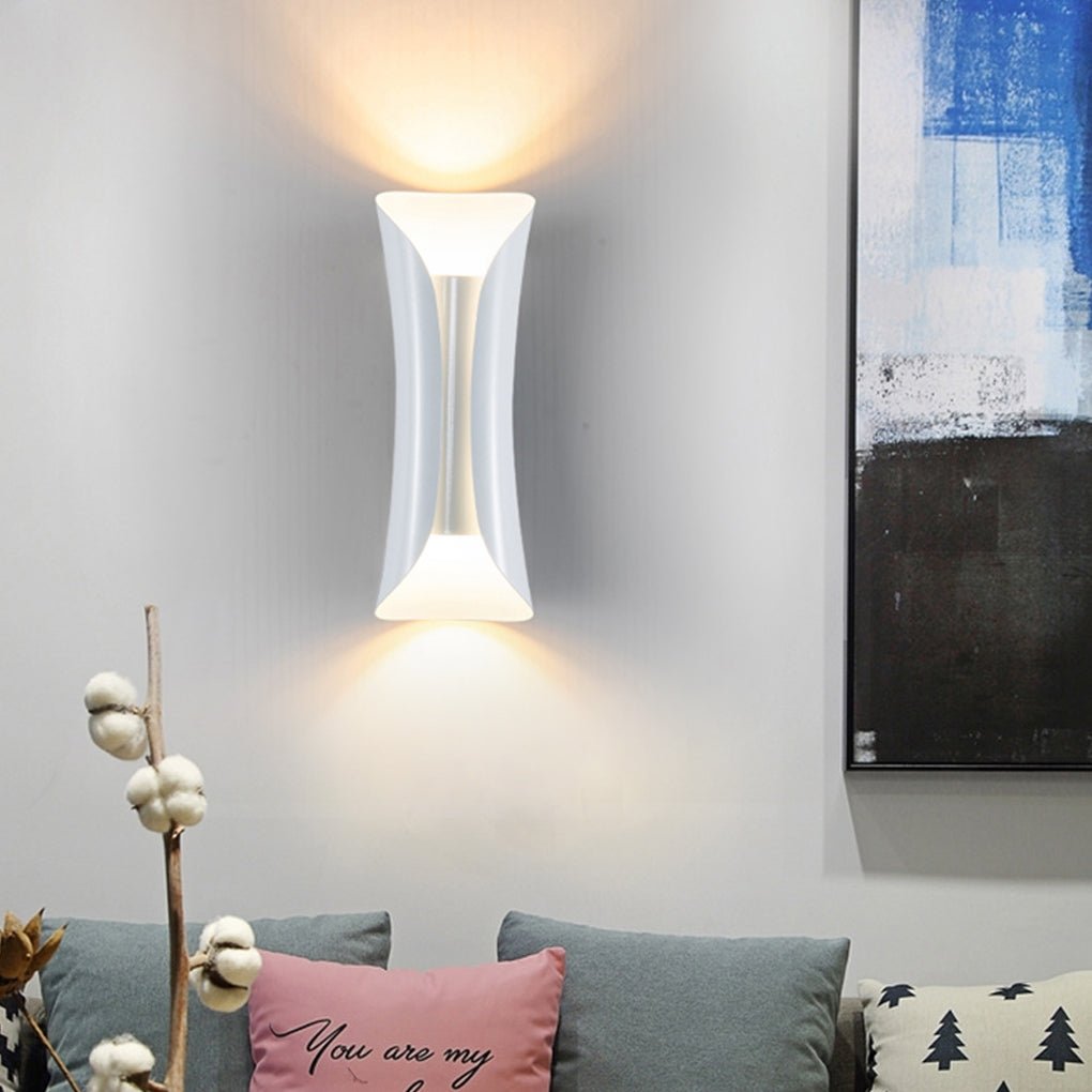 Indoor Up Down Nordic LED Wall Light - Minimalist Design, Modern Illumination, Energy Efficient Lighting