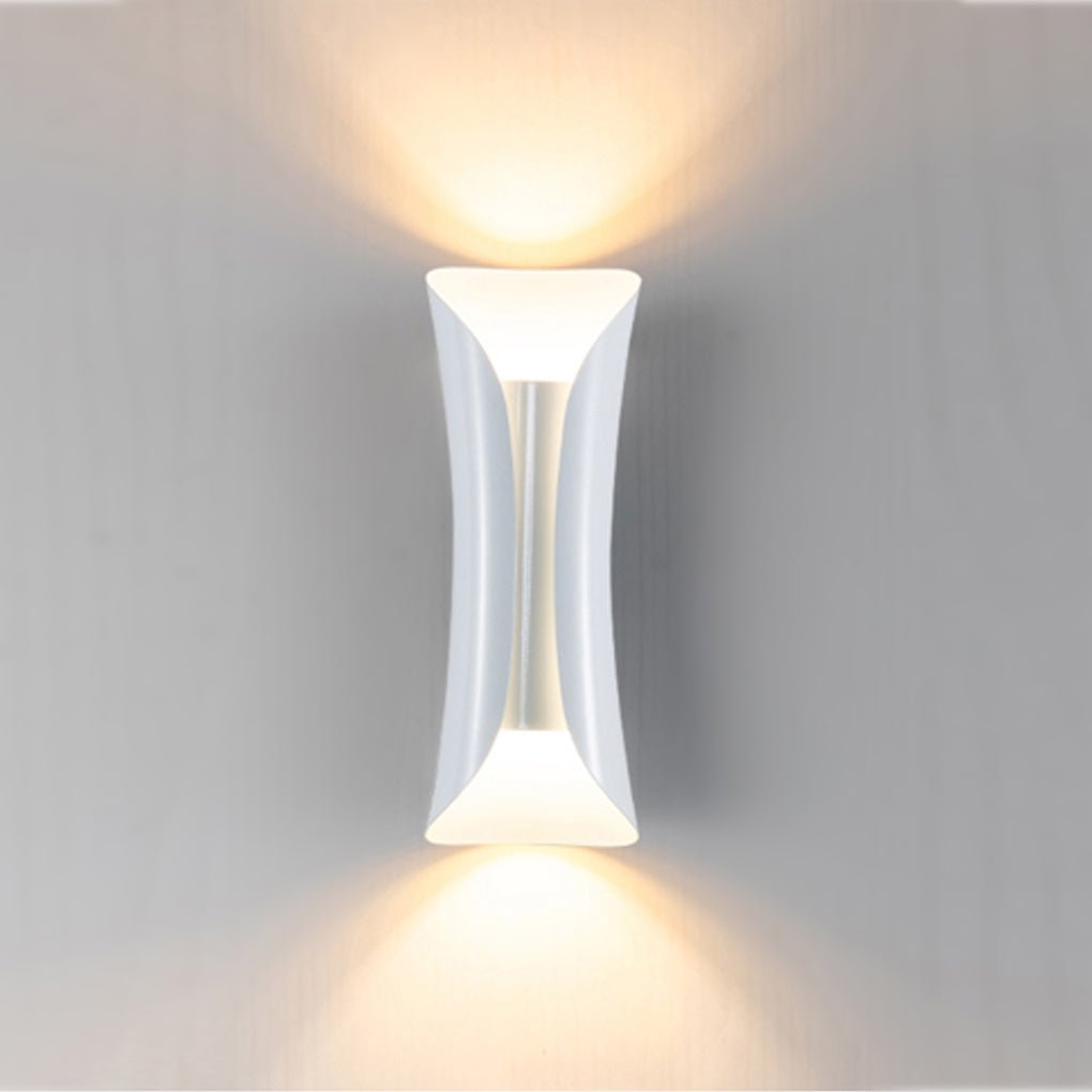 Indoor Up Down Nordic LED Wall Light - Minimalist Design, Modern Illumination, Energy Efficient Lighting